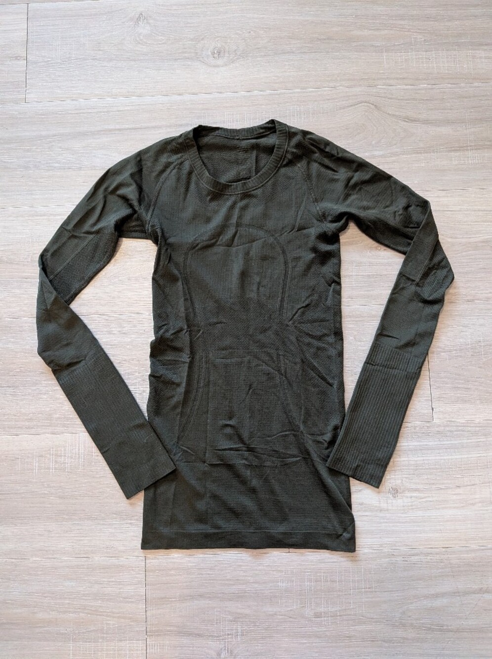 Lululemon Swiftly Tech Long Sleeve - Dark Olive
